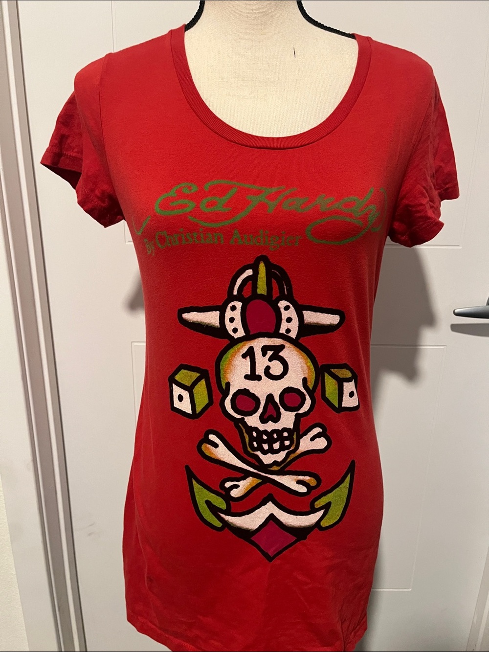 Y2K Ed Hardy Red Short-Sleeve Skull Crossbones Design Graphic T-Shirt 2000’s